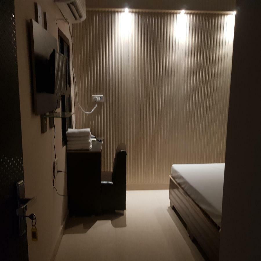 Hotel Varanasi Ganges מראה חיצוני תמונה