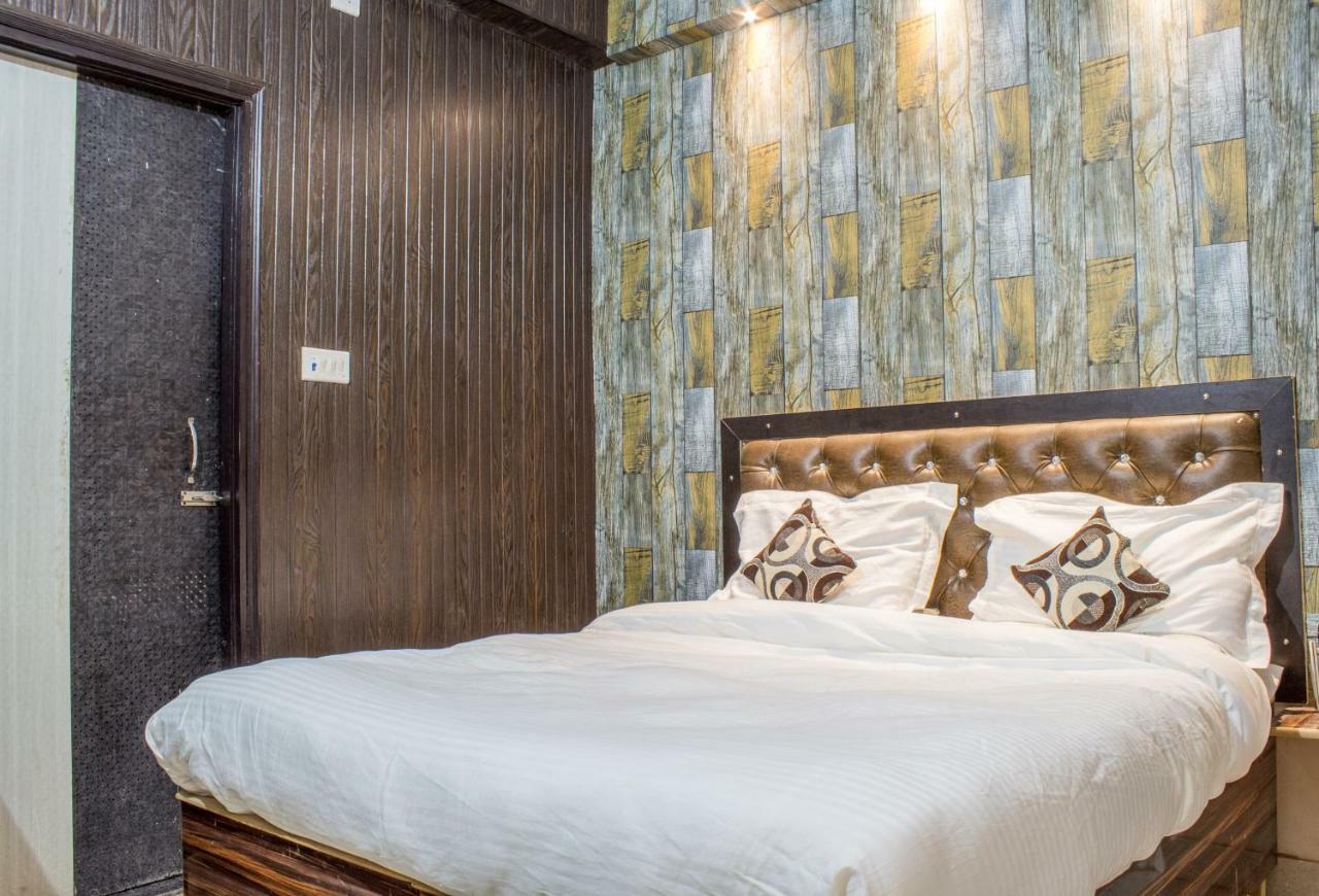 Hotel Varanasi Ganges מראה חיצוני תמונה