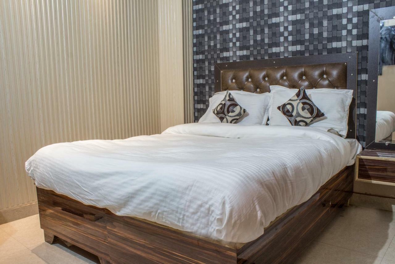 Hotel Varanasi Ganges מראה חיצוני תמונה
