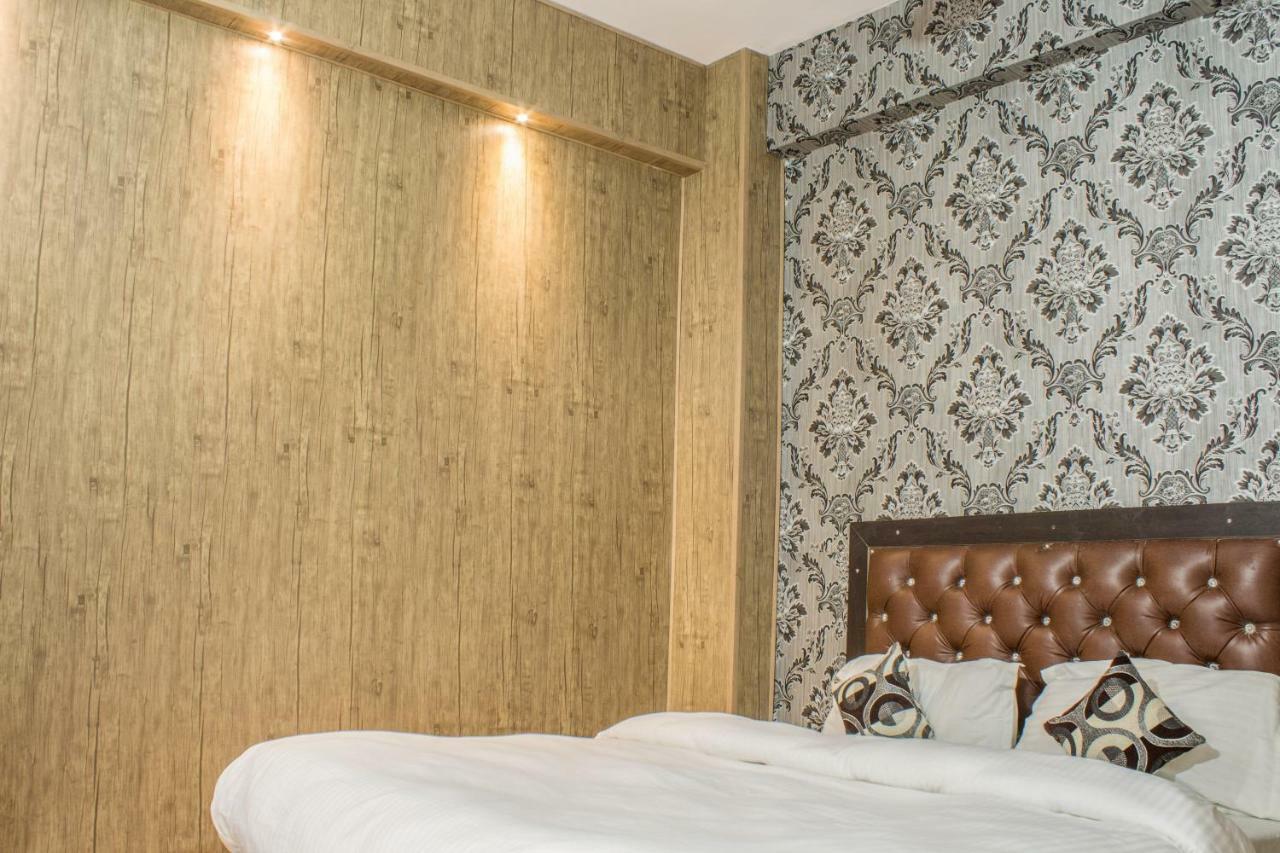 Hotel Varanasi Ganges מראה חיצוני תמונה